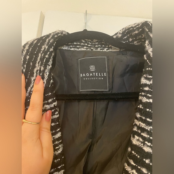 NWOT Bagatelle Old Money Bouclé Crop Blazer - Picture 4 of 7